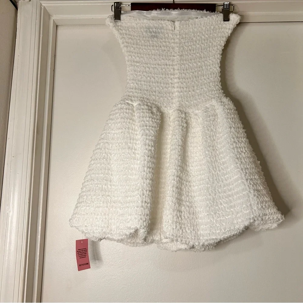 PrettyLittleThing Strapless Bubble Mini Dress - Size 4 - Picture 3 of 9